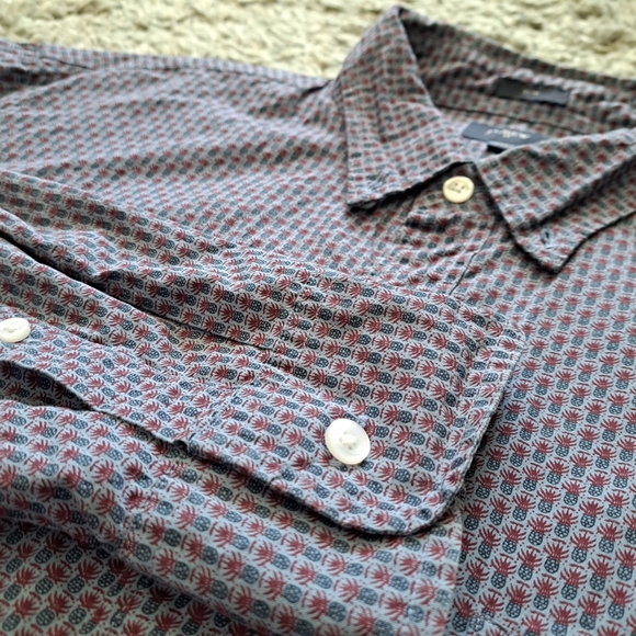 J crew | Blue and red pineapple print dress shirt slim fit - Picture 6 of 11